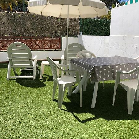 Apartamento De 1 Dormitorio En Victoria Court 2 Los Cristianos. Los Cristianos  Luaran gambar