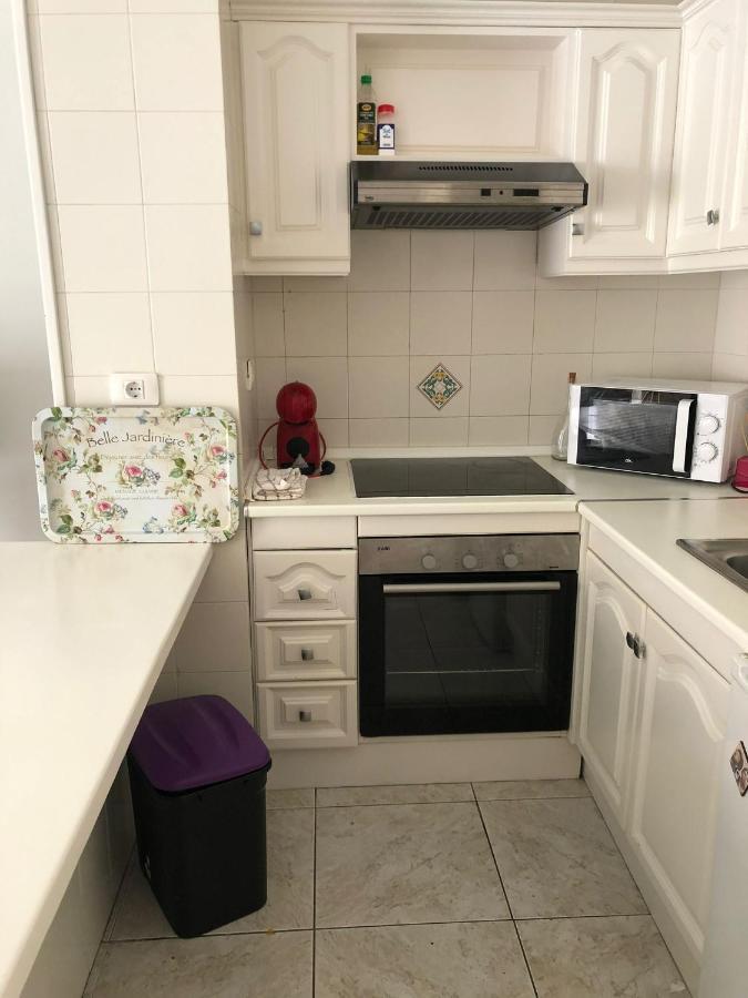 Apartamento De 1 Dormitorio En Victoria Court 2 Los Cristianos. Los Cristianos  Luaran gambar