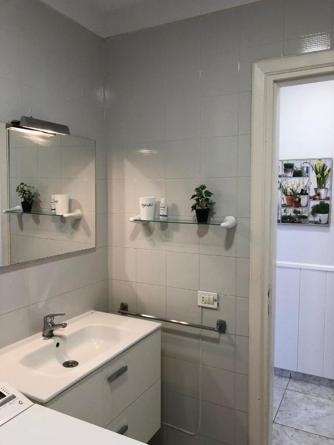 Apartamento De 1 Dormitorio En Victoria Court 2 Los Cristianos. Los Cristianos  Luaran gambar