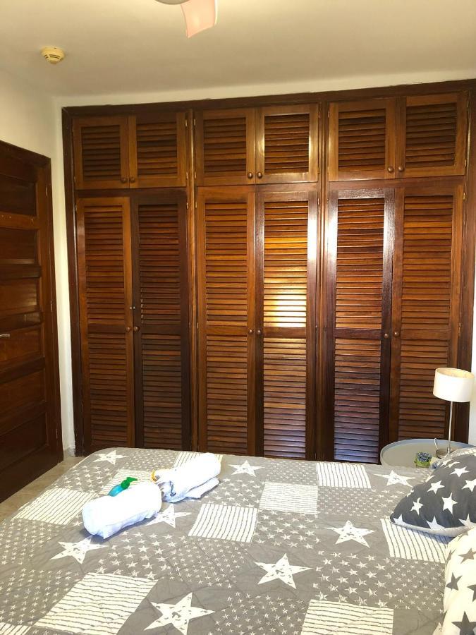 Apartamento De 1 Dormitorio En Victoria Court 2 Los Cristianos. Los Cristianos  Luaran gambar
